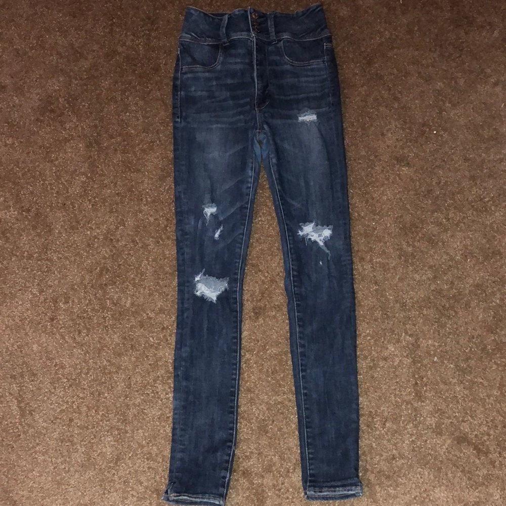 High waisted American Eagle ripped jeans